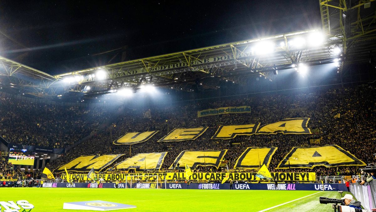 Фанаты Боруссии выразили протест Фанаты Боруссии выразили протест