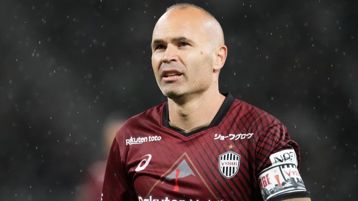 Іньєста завершив кар'єру Іньєста завершив кар'єру