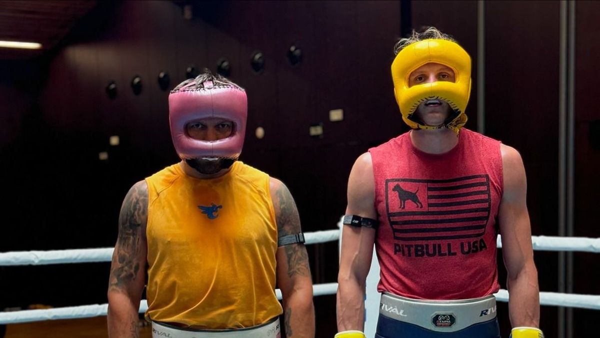 Усик провел спарринг против Лапина - фото с тренировки Усик провел спарринг против Лапина - фото с тренировки