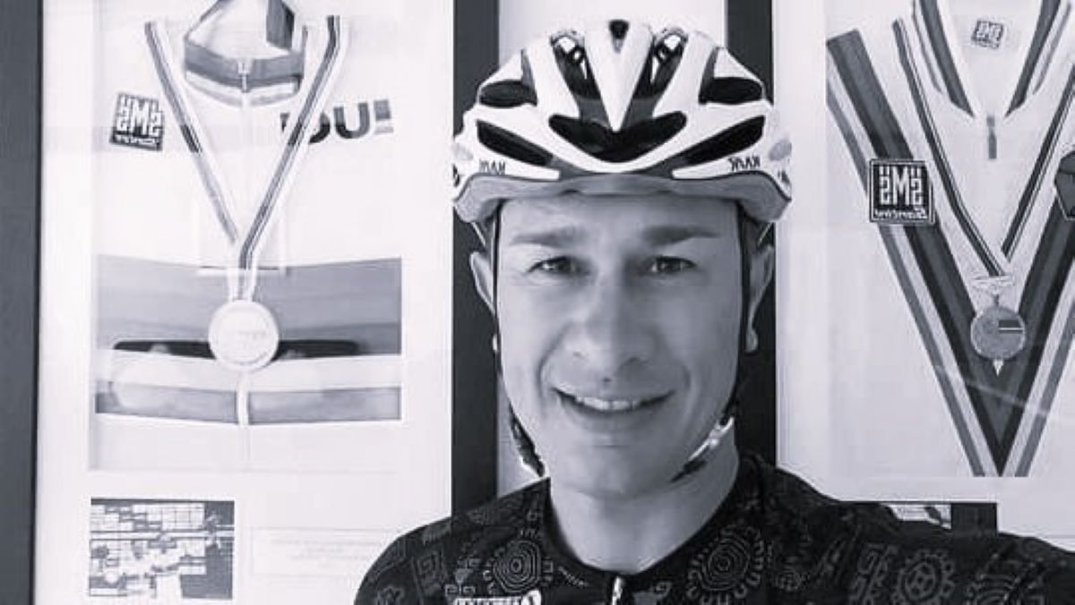 У Колумбії зарізали відомого велогонщика У Колумбії зарізали відомого велогонщика