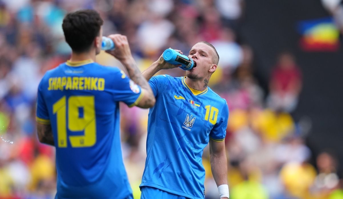 Конфликт в сборной Украины завершен - Николай Шапаренко получил десятый номер Конфликт в сборной Украины завершен - Николай Шапаренко получил десятый номер