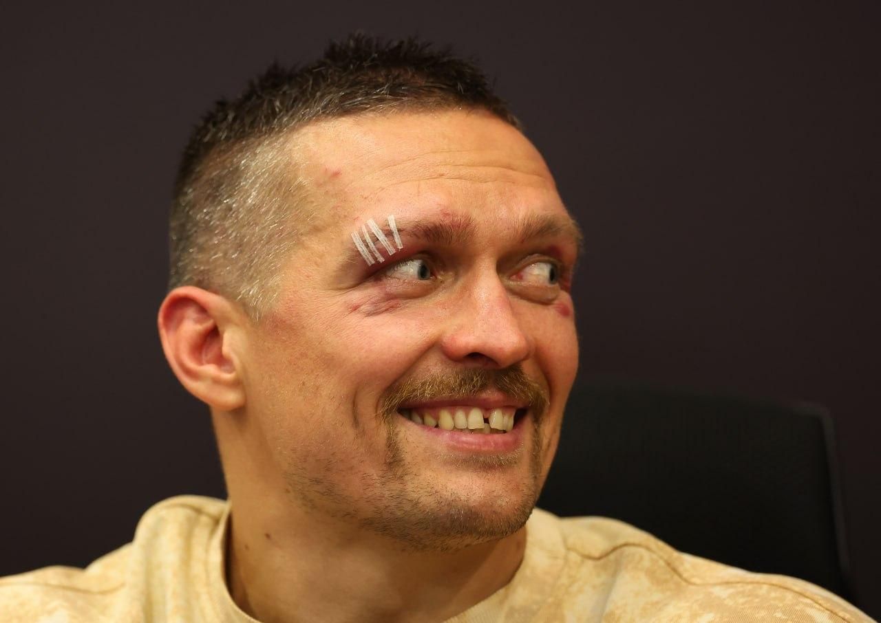 Александр Усик - российские пропагандисты назвали украинского боксера предателем Александр Усик - российские пропагандисты назвали украинского боксера предателем