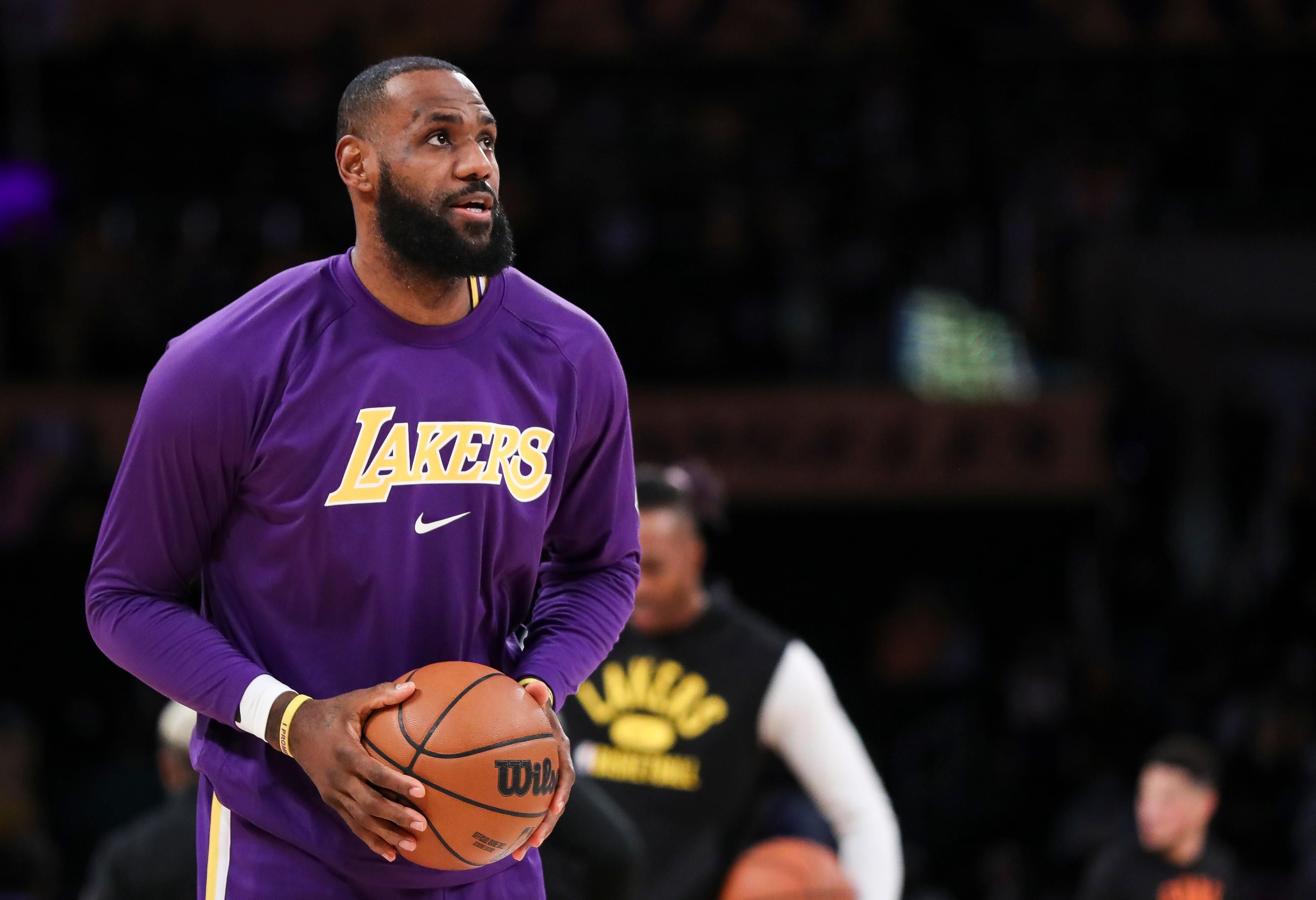 Леброн Джеймс - баскеболіст Лос-Анджелес Лейкерс встановив унікальний рекорд в НБА Леброн Джеймс - баскеболіст Лос-Анджелес Лейкерс встановив унікальний рекорд в НБА