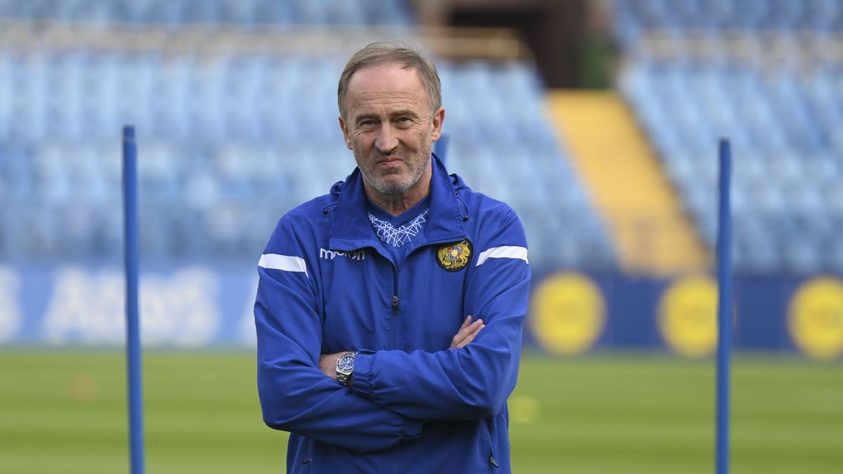 Петракова отправили в отставку с должности главного тренера сборной Армении Петракова отправили в отставку с должности главного тренера сборной Армении