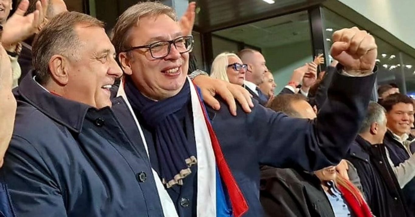 Александар Вучич на футбольном матче Александар Вучич на футбольном матче