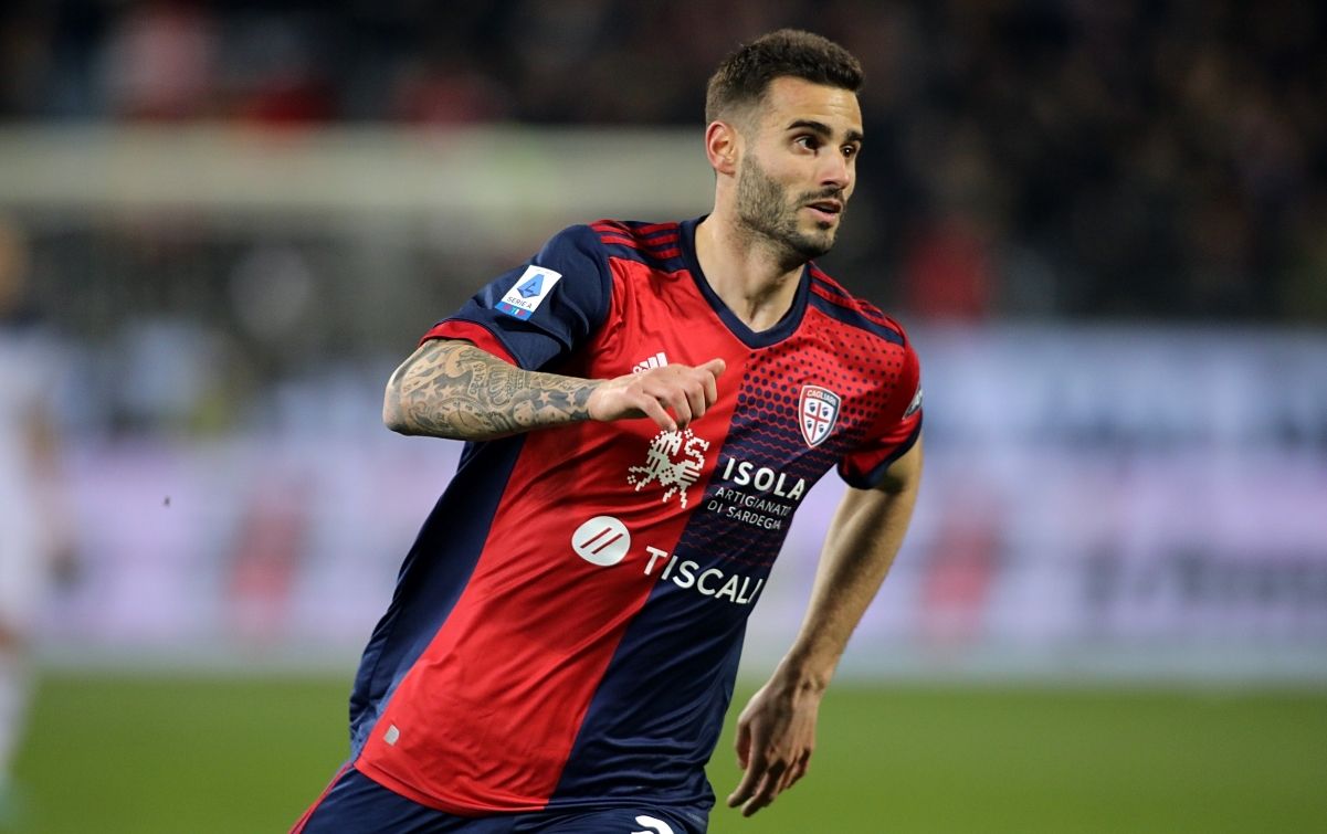 Дженоа подписала Гастона Перейру на замену травмированному Руслану Малиновскому Дженоа подписала Гастона Перейру на замену травмированному Руслану Малиновскому