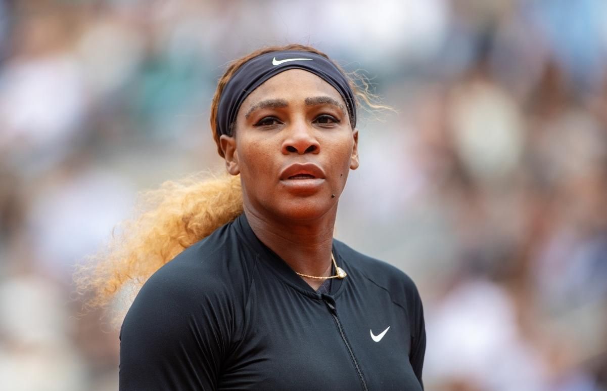 Серена Вільямс - експерша ракетка світу перенесла операцію з видалення кісти на шиї Серена Вільямс - експерша ракетка світу перенесла операцію з видалення кісти на шиї