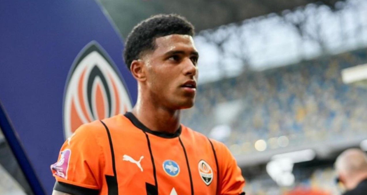 Девушка Тобиаса родила не от него. Девушка Тобиаса родила не от него.