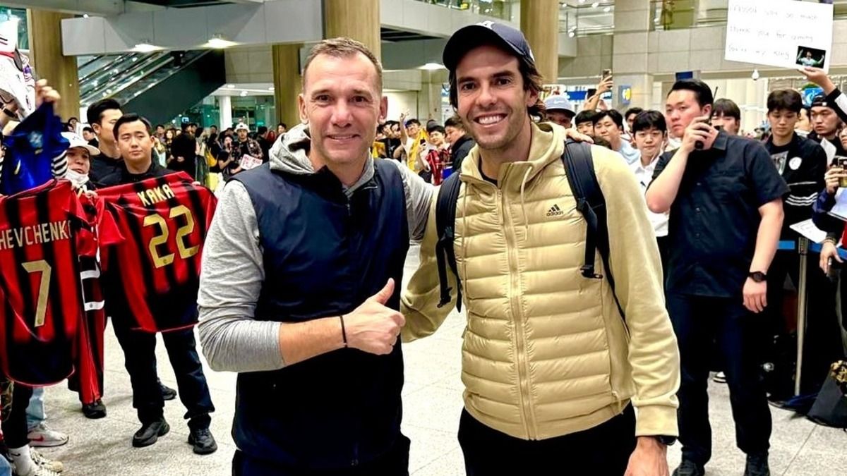 Андрей Шевченко опубликовал совместное фото с бразильцем Кака Андрей Шевченко опубликовал совместное фото с бразильцем Кака