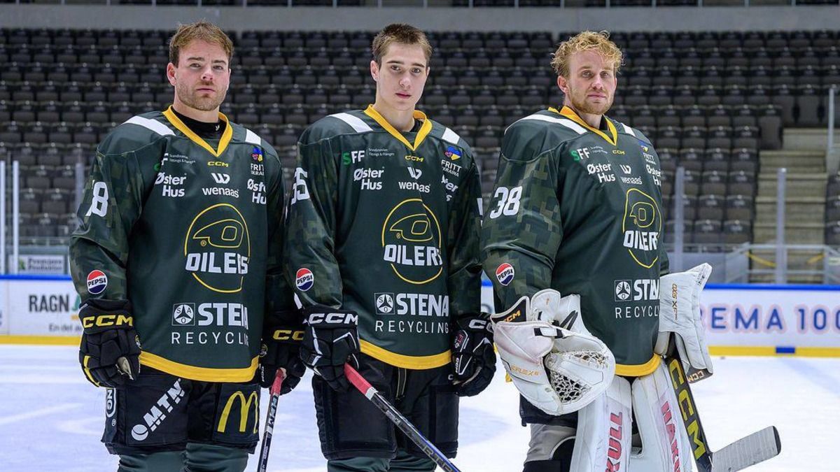 Акція на підтримку України під час матчу чемпіонату Норвегії Акція на підтримку України під час матчу чемпіонату Норвегії