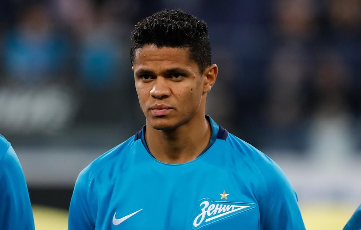 Дуглас Сантос из Зенита получил российское гражданство Дуглас Сантос из Зенита получил российское гражданство