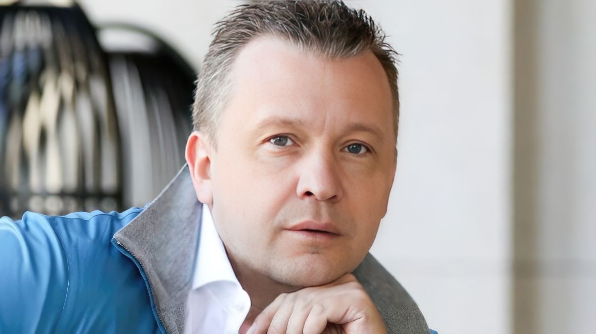 Сергій Ломакін - російський бізнесмен планує придбати Удінезе із Серії А Сергій Ломакін - російський бізнесмен планує придбати Удінезе із Серії А