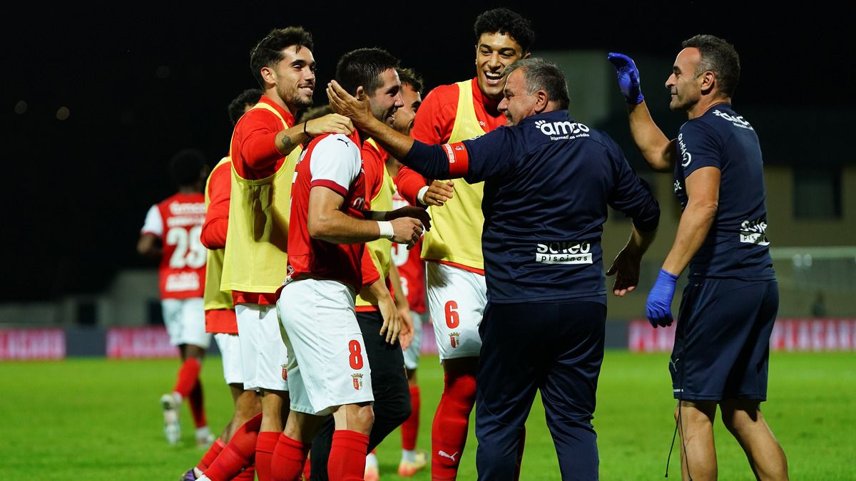 Ліга Європи - гравці Браги закликали фанатів збрехати на роботі заради матчу Ліга Європи - гравці Браги закликали фанатів збрехати на роботі заради матчу