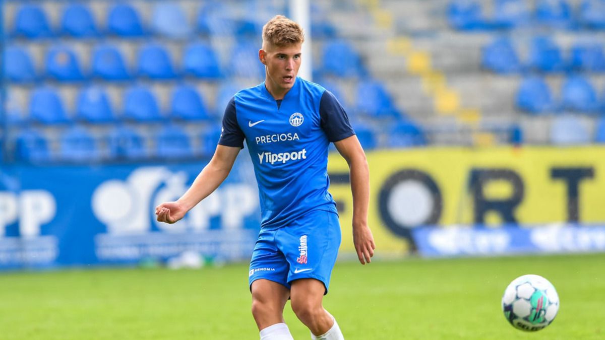 Іван Варфоломєєв забив перший гол у нинішньому чемпіонату Чехії - відео Іван Варфоломєєв забив перший гол у нинішньому чемпіонату Чехії - відео