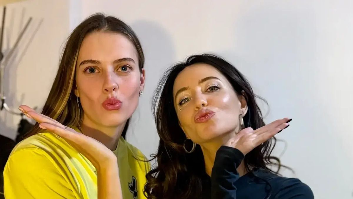 Магучих и Дорофеева вместе спели и станцевали - видео Магучих и Дорофеева вместе спели и станцевали - видео