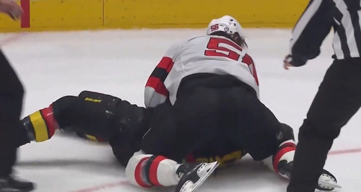 В НХЛ подрались игроки В НХЛ подрались игроки