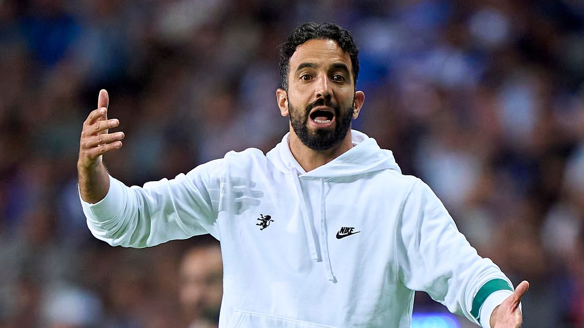 Манчестер Юнайтед позбудеться чотирьох гравців на вимогу нового тренера Манчестер Юнайтед позбудеться чотирьох гравців на вимогу нового тренера