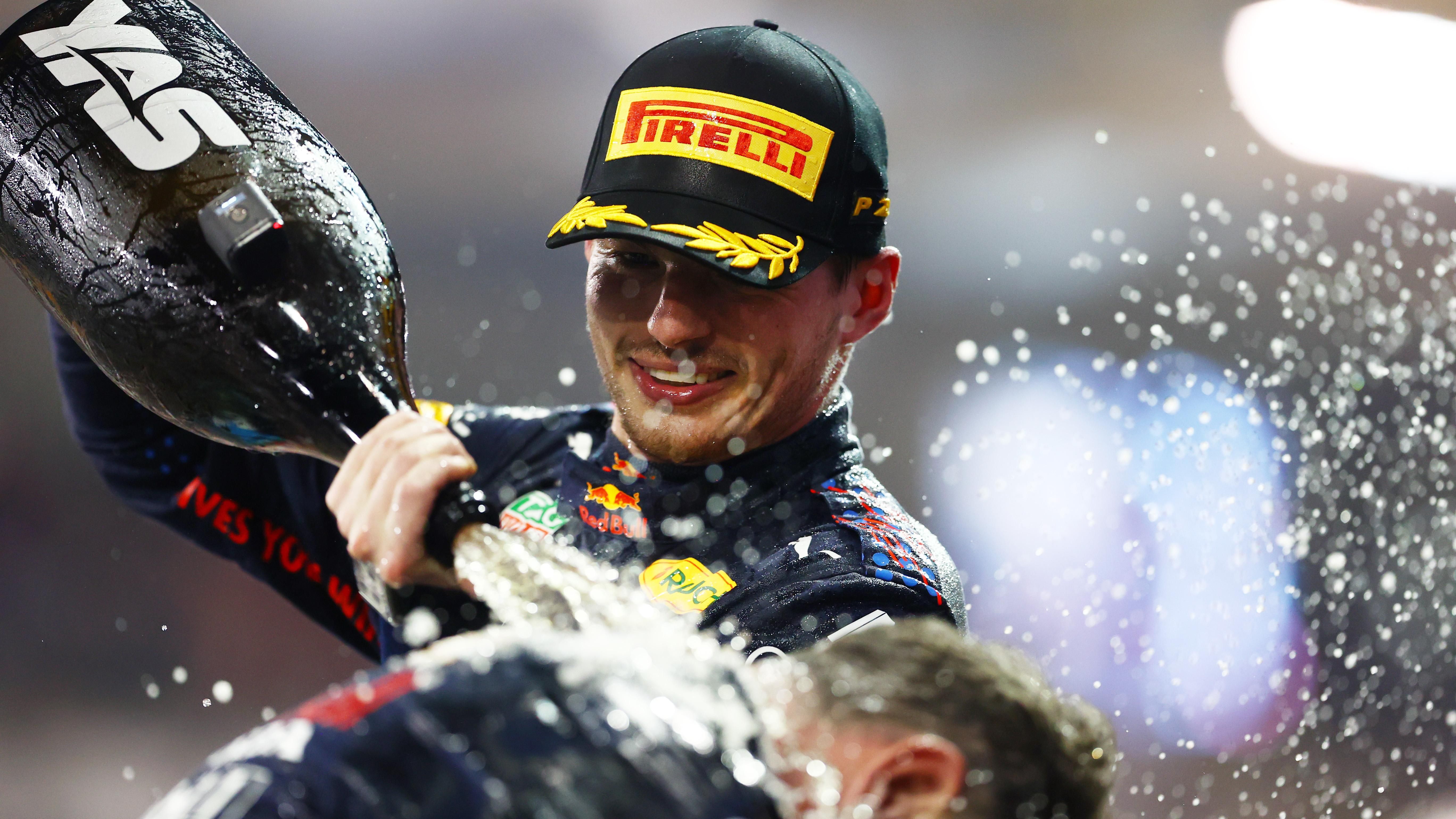 Макс Ферстаппен выиграл гран-при Бразилии Макс Ферстаппен выиграл гран-при Бразилии