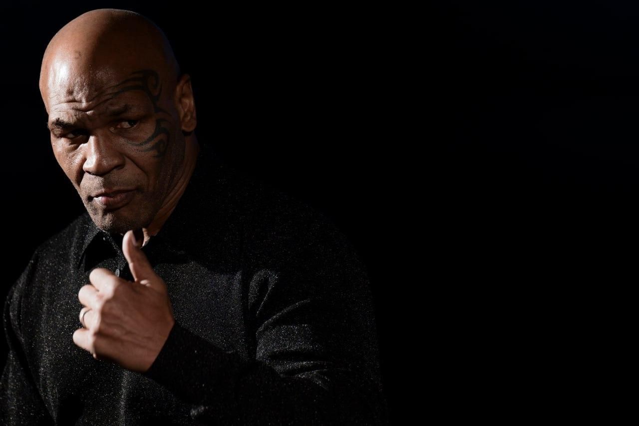 Майк Тайсон розповів, як у в'язниці хотів скоїти самогубство Майк Тайсон розповів, як у в'язниці хотів скоїти самогубство