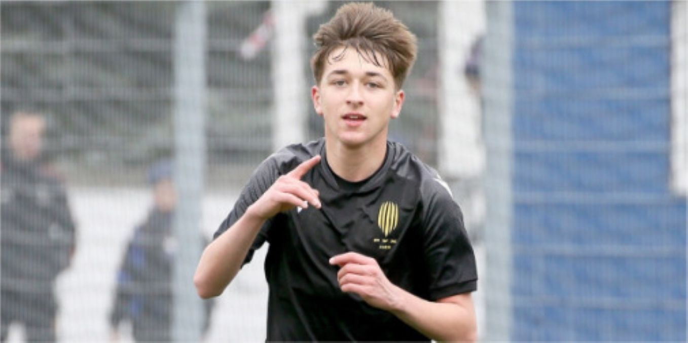 Ассоциация футбольных федераций Азербайджана хочет натурализовать Ролана Мустафаева Ассоциация футбольных федераций Азербайджана хочет натурализовать Ролана Мустафаева