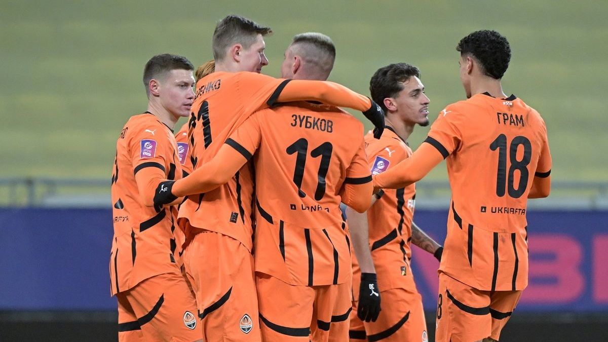 Ультрас Баварии бойкотирует матч против Шахтера Ультрас Баварии бойкотирует матч против Шахтера