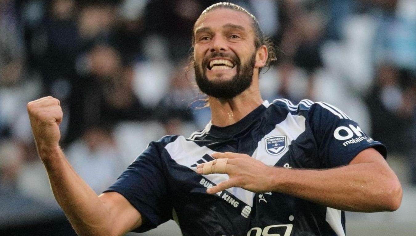 Энди Кэрролл показывает свой класс в Бордо Энди Кэрролл показывает свой класс в Бордо