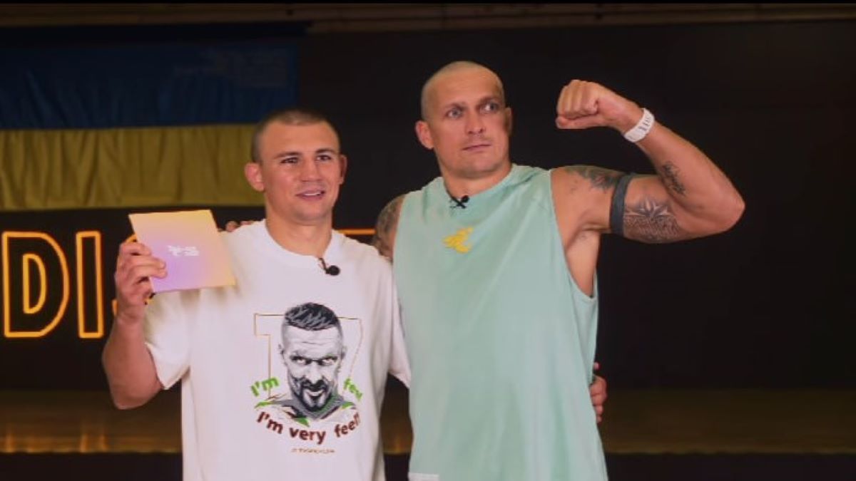 Усик вручив Хижняку 100 тисяч доларів за золото ОІ-2024 Усик вручив Хижняку 100 тисяч доларів за золото ОІ-2024