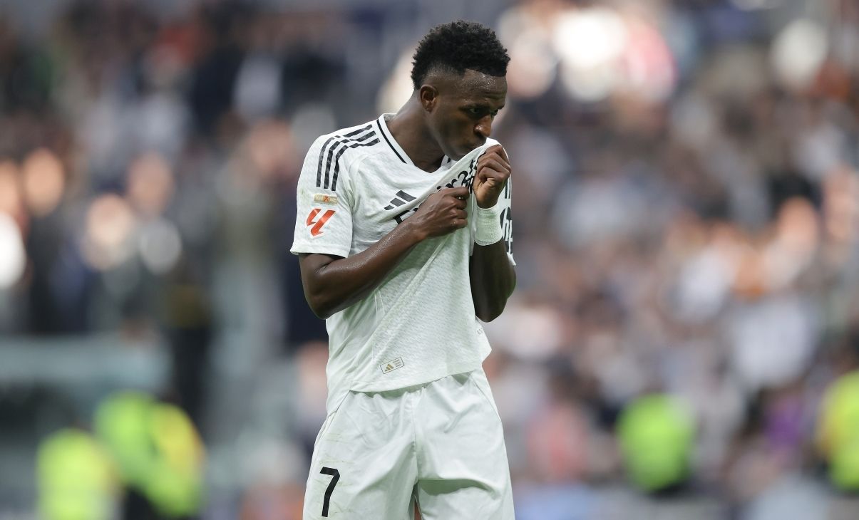 Винисиус Жуниор получил травму левого бедра и пропустит важные матчи Реал Винисиус Жуниор получил травму левого бедра и пропустит важные матчи Реал