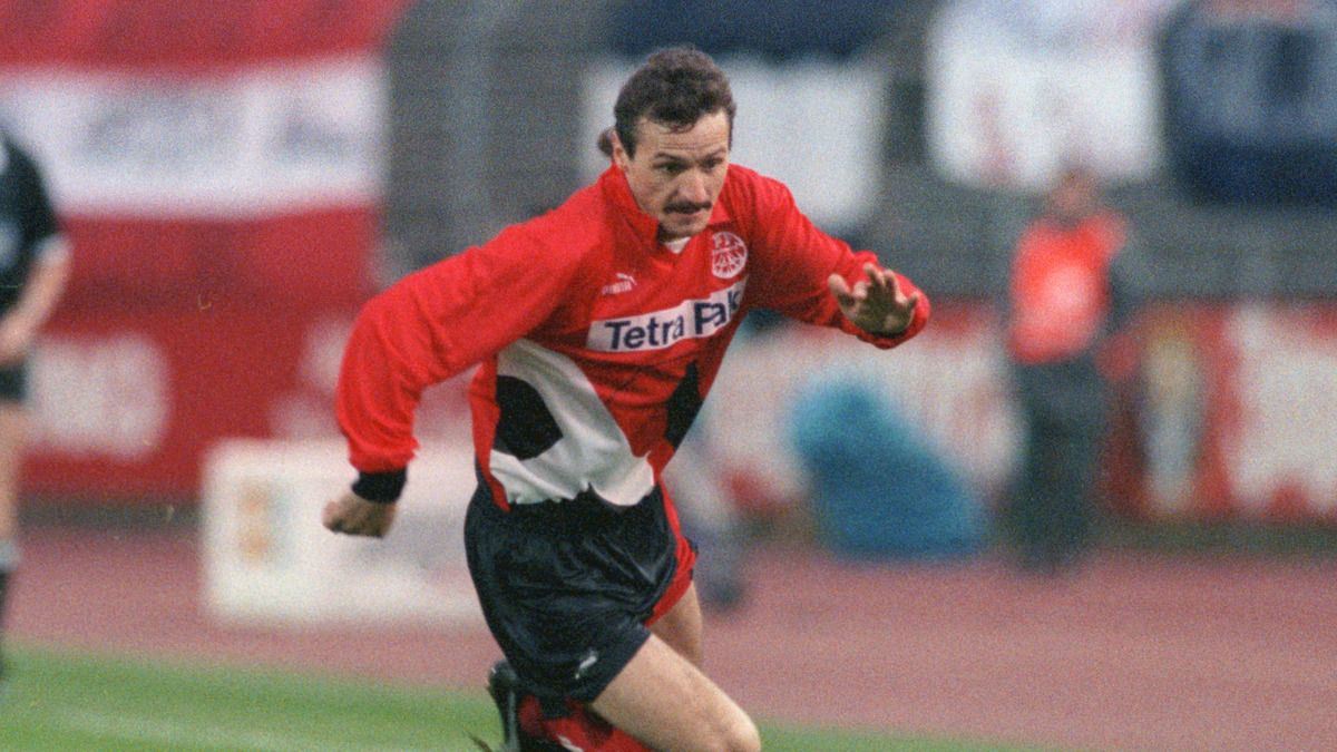 Ян Фурток умер в возрасте 62 лет - биография экс-форварда сборной Польши Ян Фурток умер в возрасте 62 лет - биография экс-форварда сборной Польши