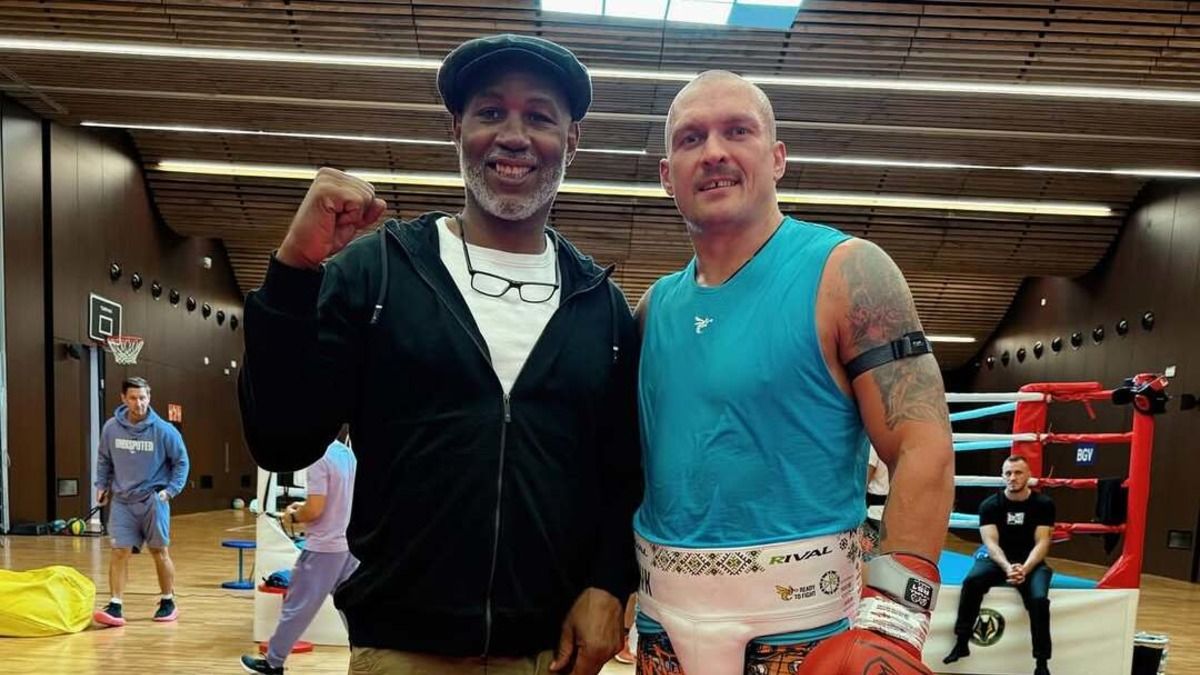 Усик встретился с бывшим абсолютным чемпионом Ленноксом Льюисом - фото Усик встретился с бывшим абсолютным чемпионом Ленноксом Льюисом - фото