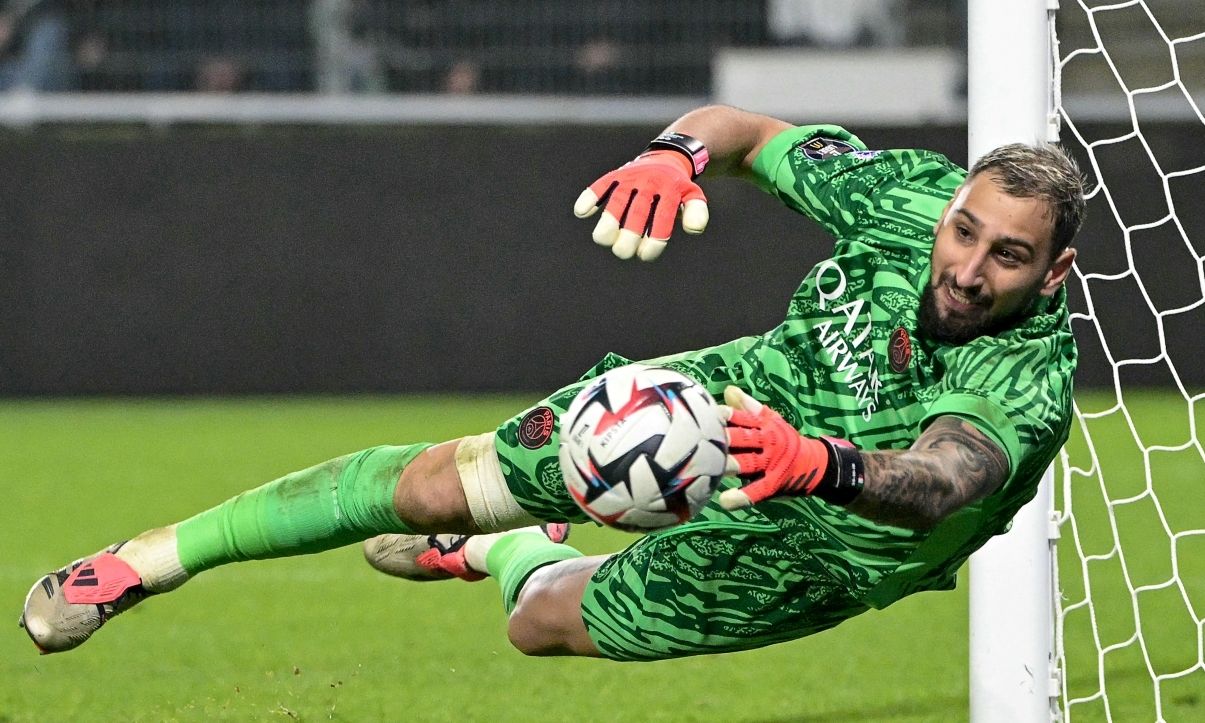 Джанлуїджі Доннарумма планує покинути ПСЖ через Матвія Сафонова Джанлуїджі Доннарумма планує покинути ПСЖ через Матвія Сафонова