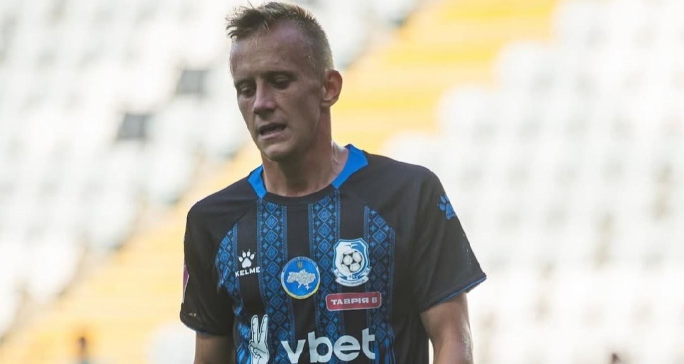 Іван Петряк заробив червону картку в матчі проти Олександрії Іван Петряк заробив червону картку в матчі проти Олександрії