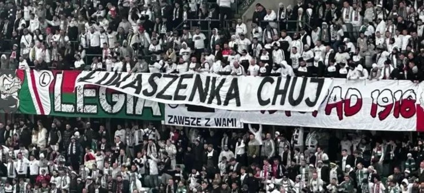 УЕФА оштрафовала Легию из-за оскорбительного баннера фанатов об Александре Лукашенко УЕФА оштрафовала Легию из-за оскорбительного баннера фанатов об Александре Лукашенко