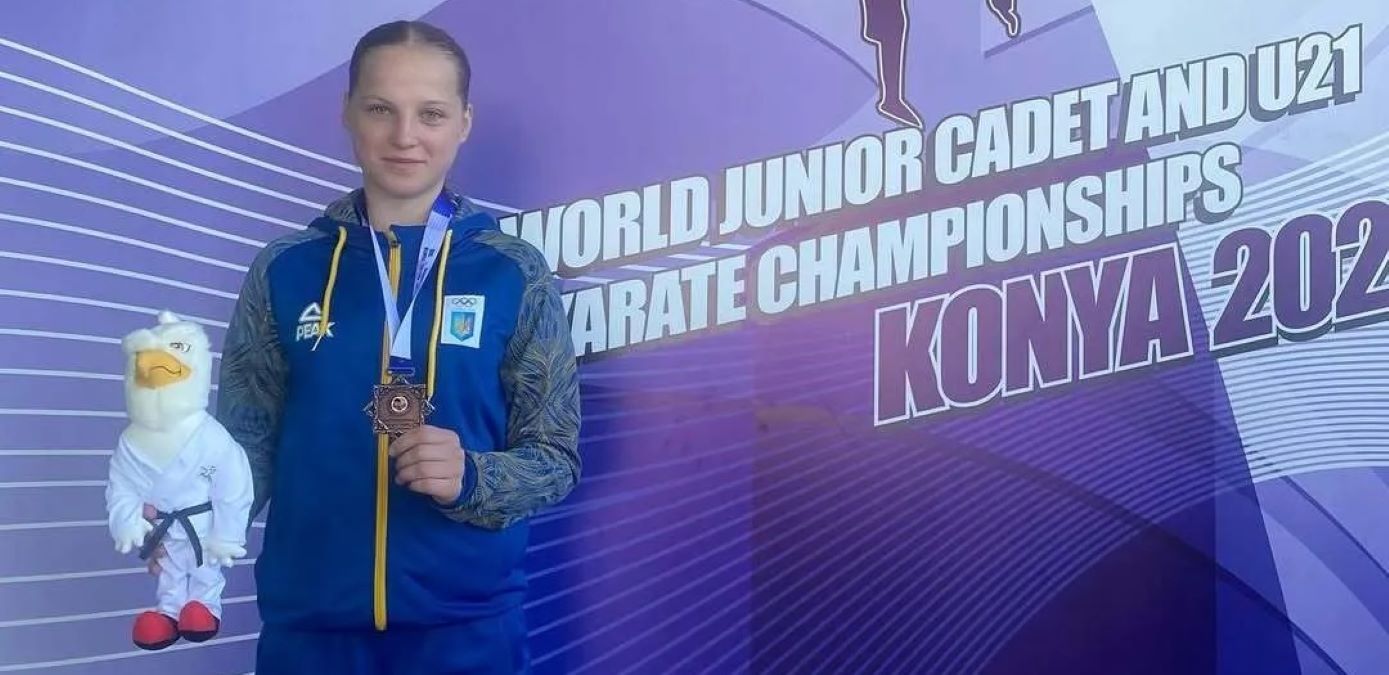 Призерки відмовилися від фото з росіянкою Призерки відмовилися від фото з росіянкою