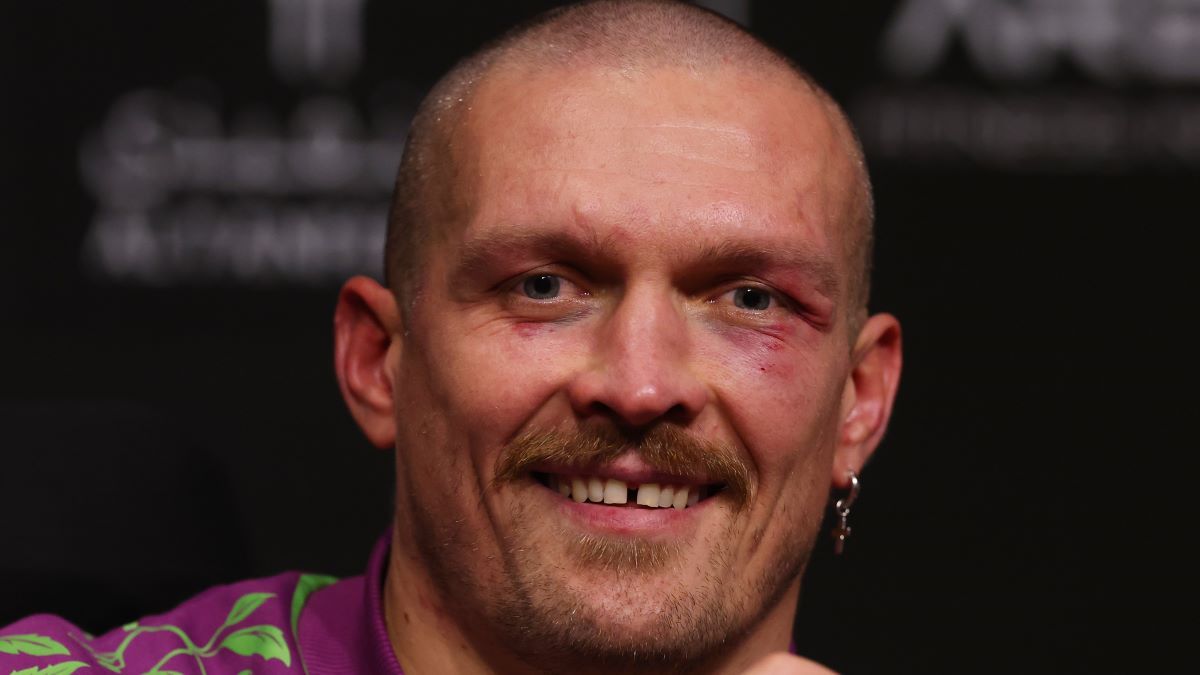 Усик признался, планирует ли заканчивать карьеру Усик признался, планирует ли заканчивать карьеру