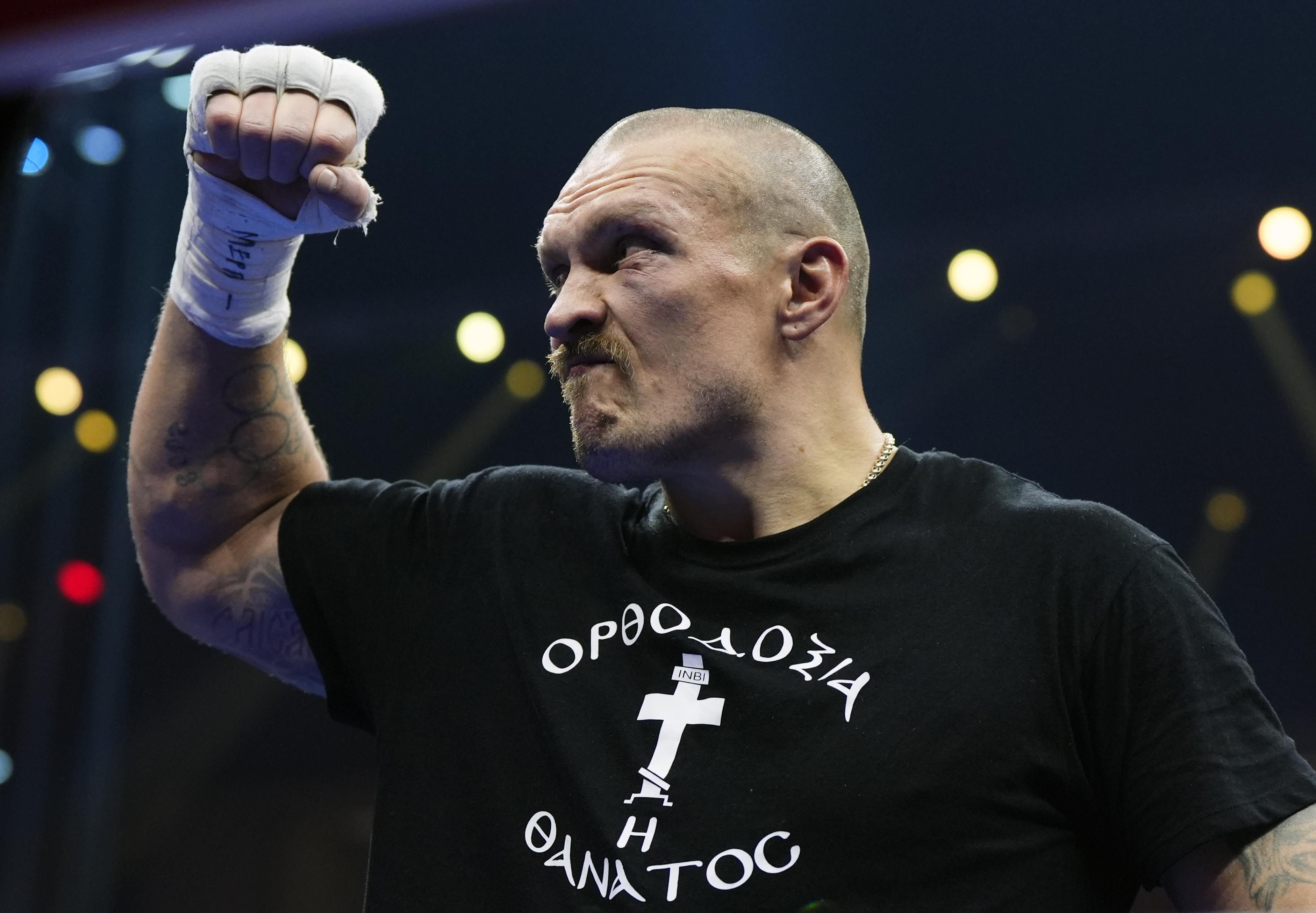 Усик зберіг перше місце у рейтингу ESPN Усик зберіг перше місце у рейтингу ESPN