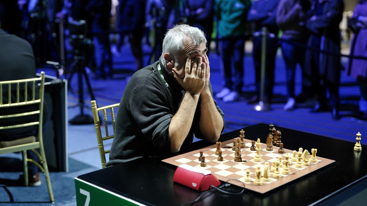 ЧС з шахів - Василь Іванчук розплакався після поразки від Народицького - відео ЧС з шахів - Василь Іванчук розплакався після поразки від Народицького - відео