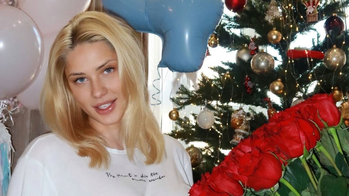 Ганна Зубкова креативно привітала доньку з днем народження - фото Ганна Зубкова креативно привітала доньку з днем народження - фото