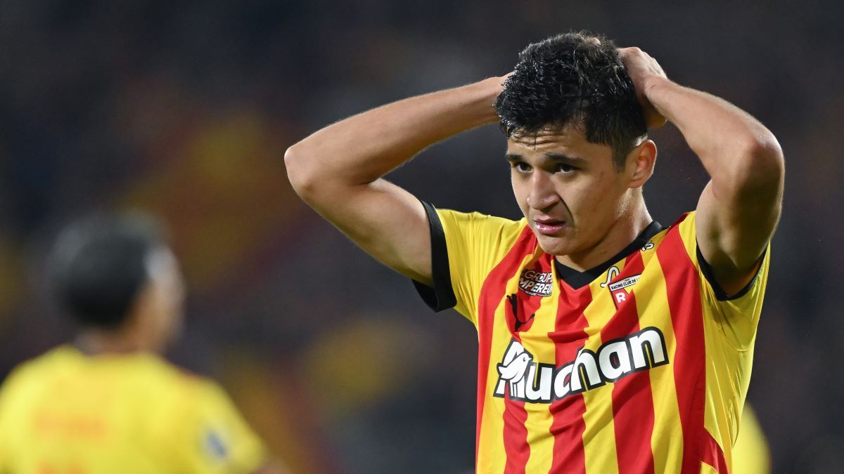 Манчестер Сіті підпише Хусанова Манчестер Сіті підпише Хусанова