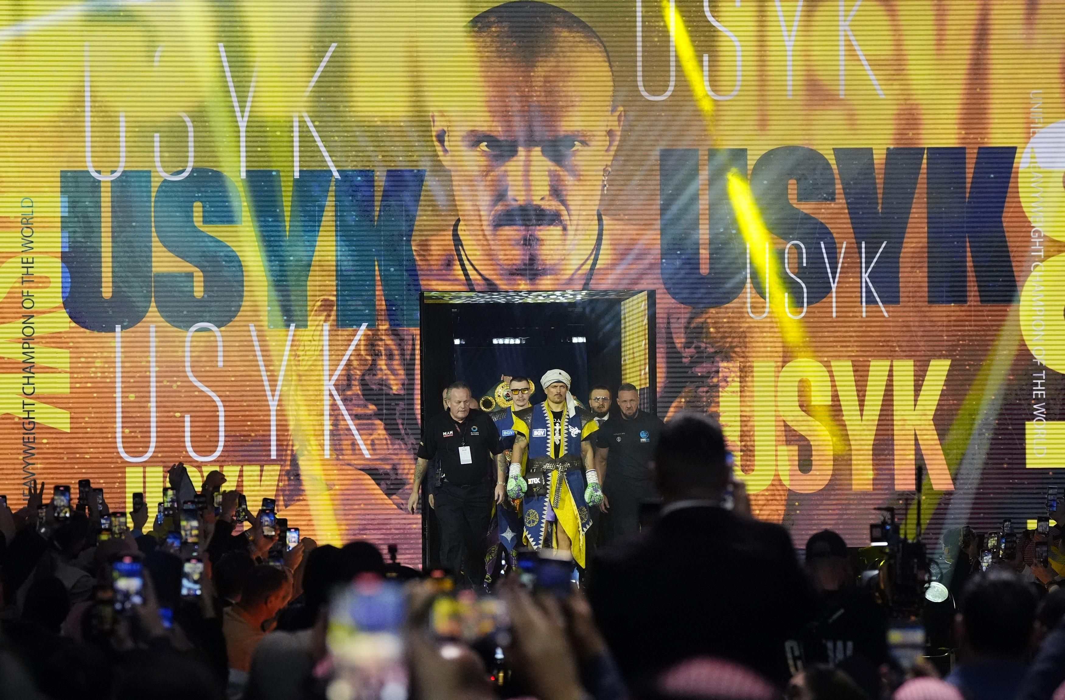 Усик не планує завершувати кар'єру Усик не планує завершувати кар'єру