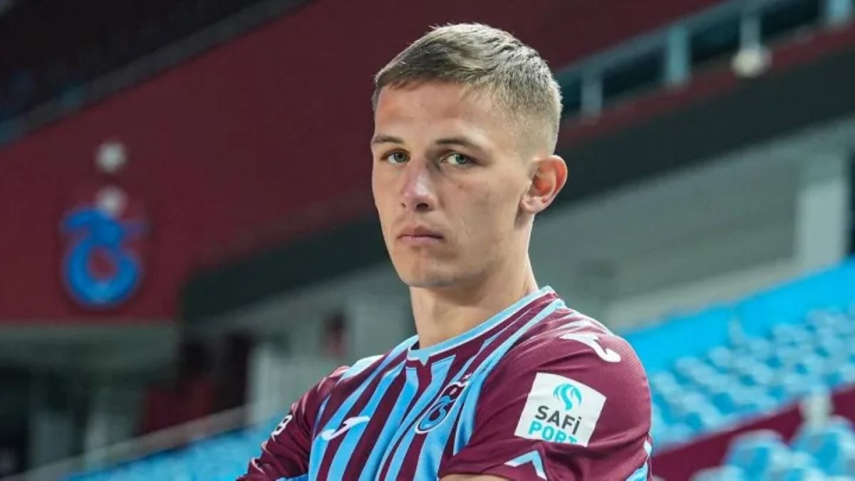 Сикан провел первую тренировку в новом клубе Сикан провел первую тренировку в новом клубе