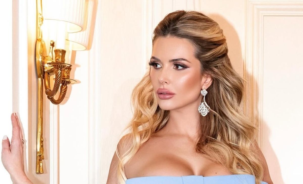 Bandikam erotik video chat Ayollar ichki kiyimidagi erkaklar silkinmoqda