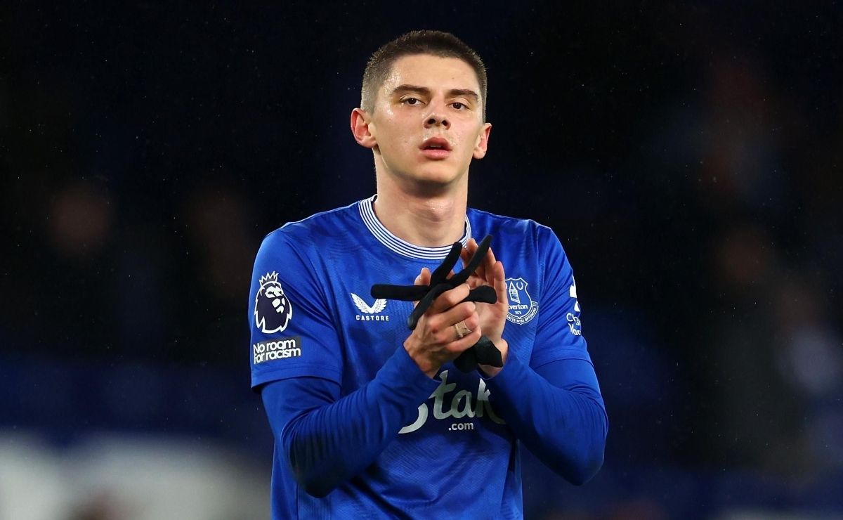 Мойес хочет усилить позицию левого защитника Мойес хочет усилить позицию левого защитника