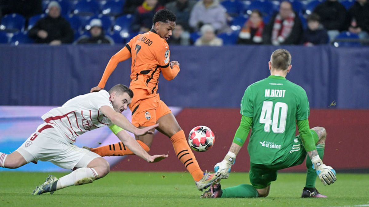 Боруссія Д - Шахтар - чому поєдинок 8-го туру ЛЧ пропустить бразилець Егіналду Боруссія Д - Шахтар - чому поєдинок 8-го туру ЛЧ пропустить бразилець Егіналду