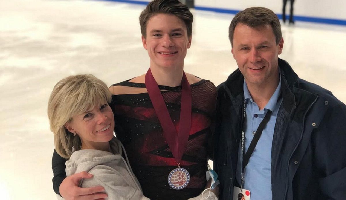 Авиакатастрофа в Вашингтоне - Шишкова, Наумов и 6 погибших фигуристов Авиакатастрофа в Вашингтоне - Шишкова, Наумов и 6 погибших фигуристов