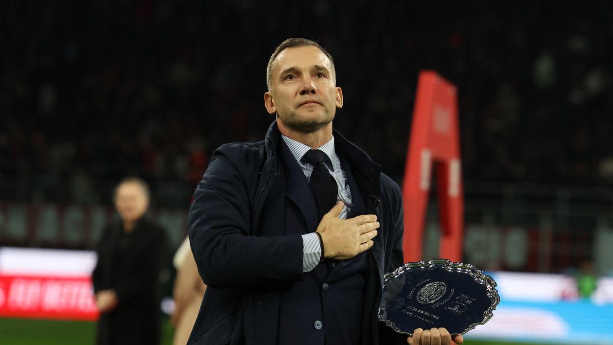 Шевченко наградили знаком отличия члена Зала славы Милана - видео Шевченко наградили знаком отличия члена Зала славы Милана - видео