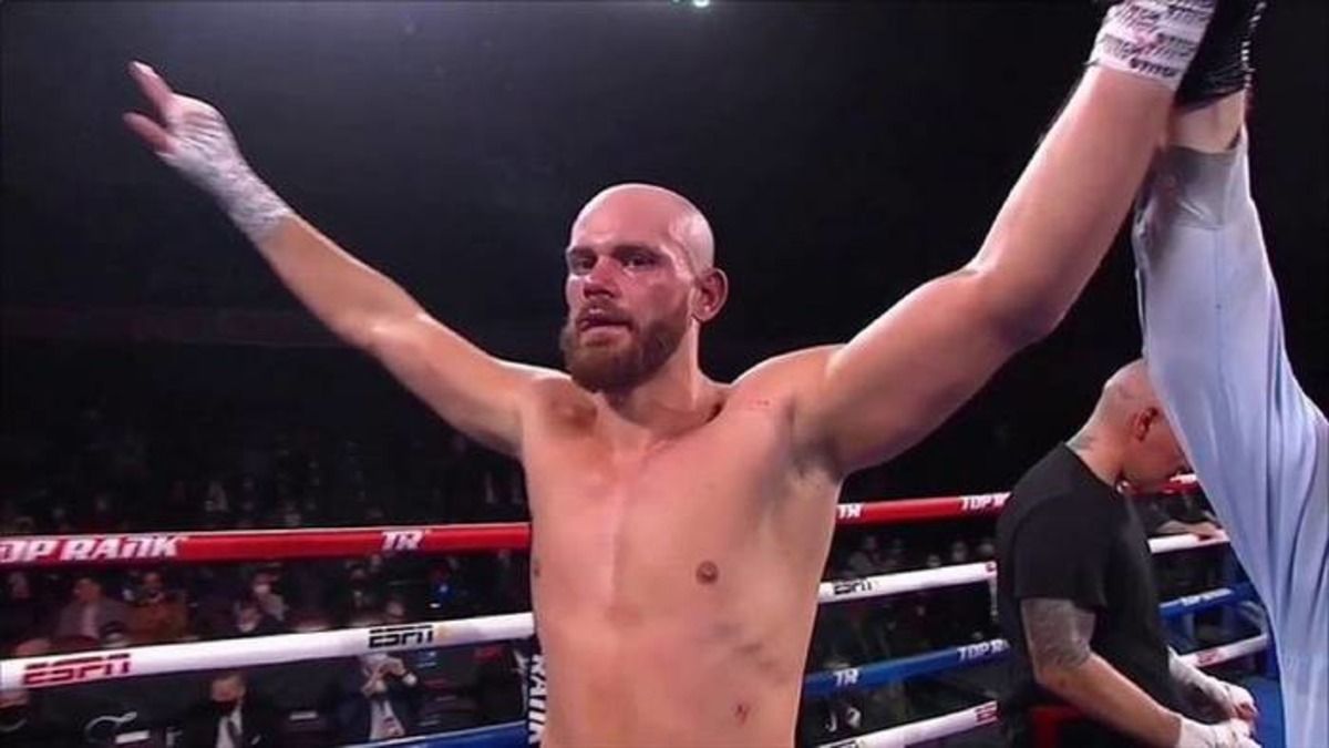 Любомир Пінчук достроково переміг американця Браяна Холстейна - відео нокауту Любомир Пінчук достроково переміг американця Браяна Холстейна - відео нокауту