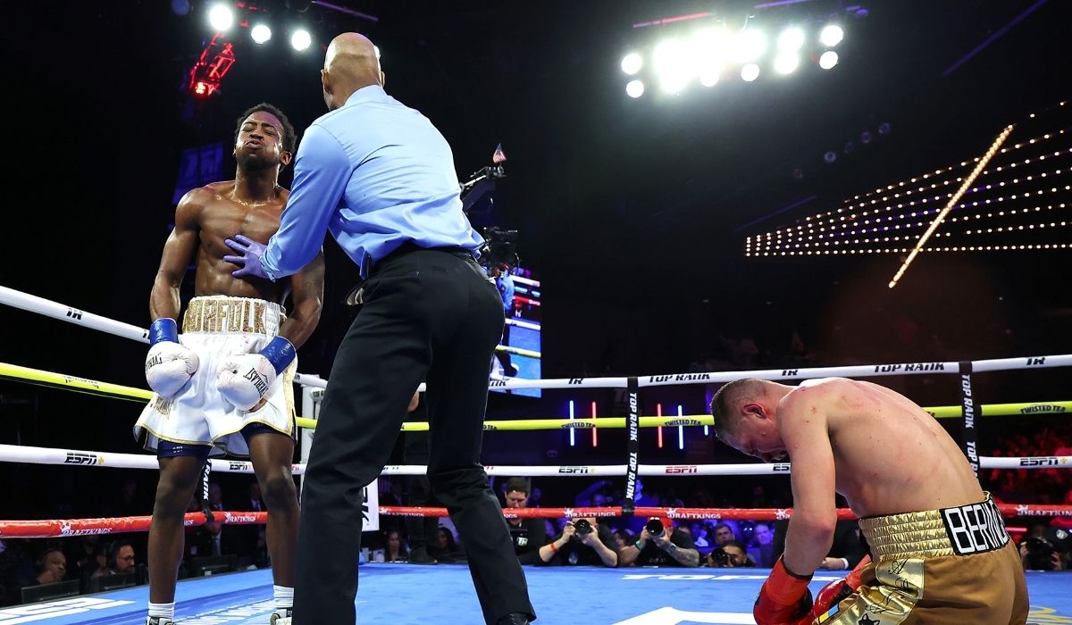 Берінчик – Девіс: нокаут Берінчик – Девіс: нокаут