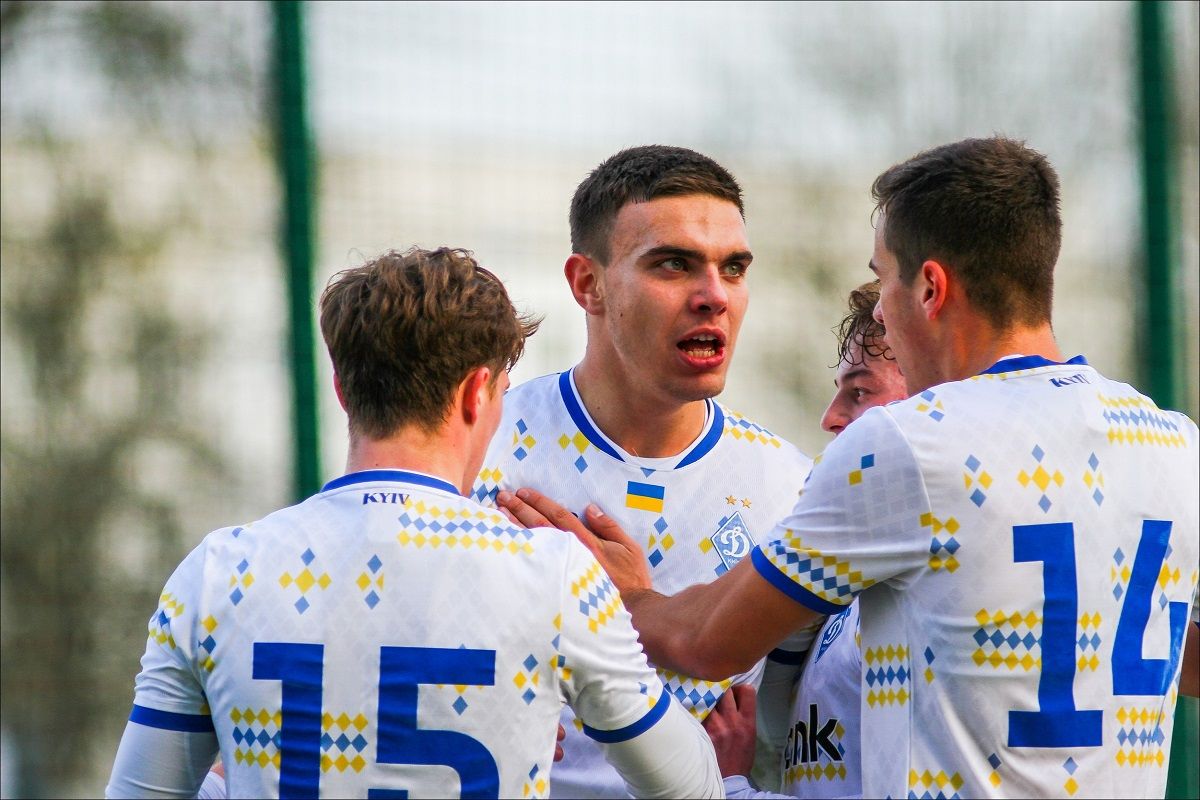 Динамо Аталанта – обзор матча 1/16 финала Юношеской лиги УЕФА Динамо Аталанта – обзор матча 1/16 финала Юношеской лиги УЕФА