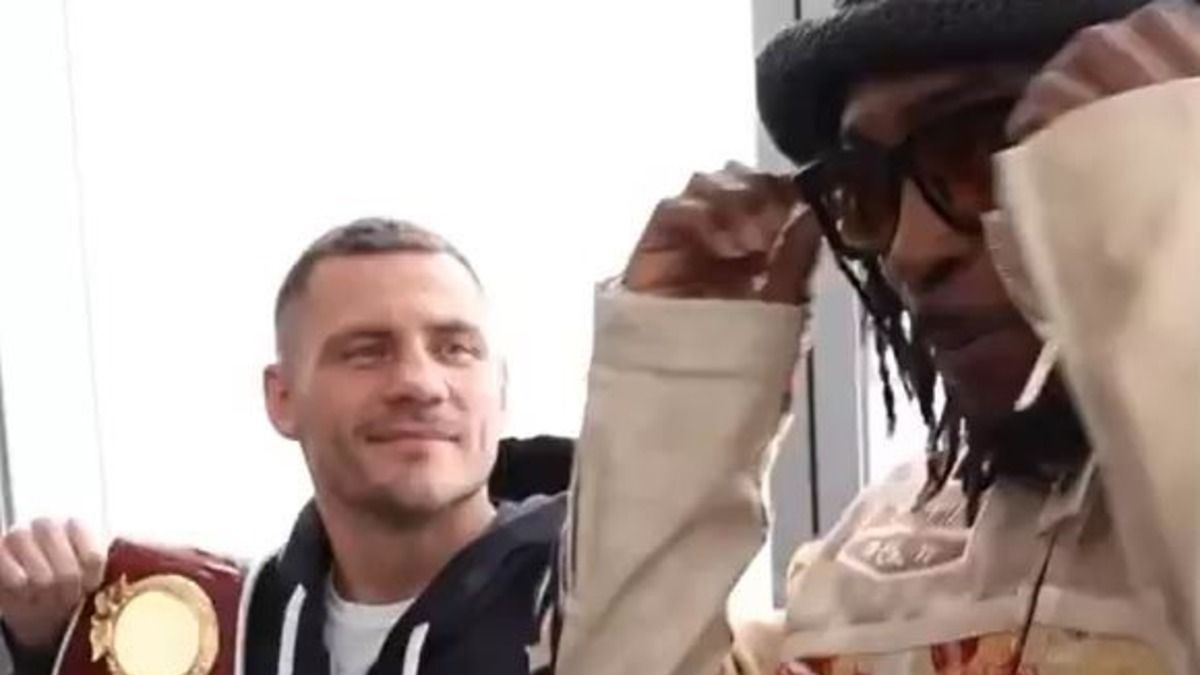 Берінчик - Девіс - відео першої битви поглядів боксерів Берінчик - Девіс - відео першої битви поглядів боксерів